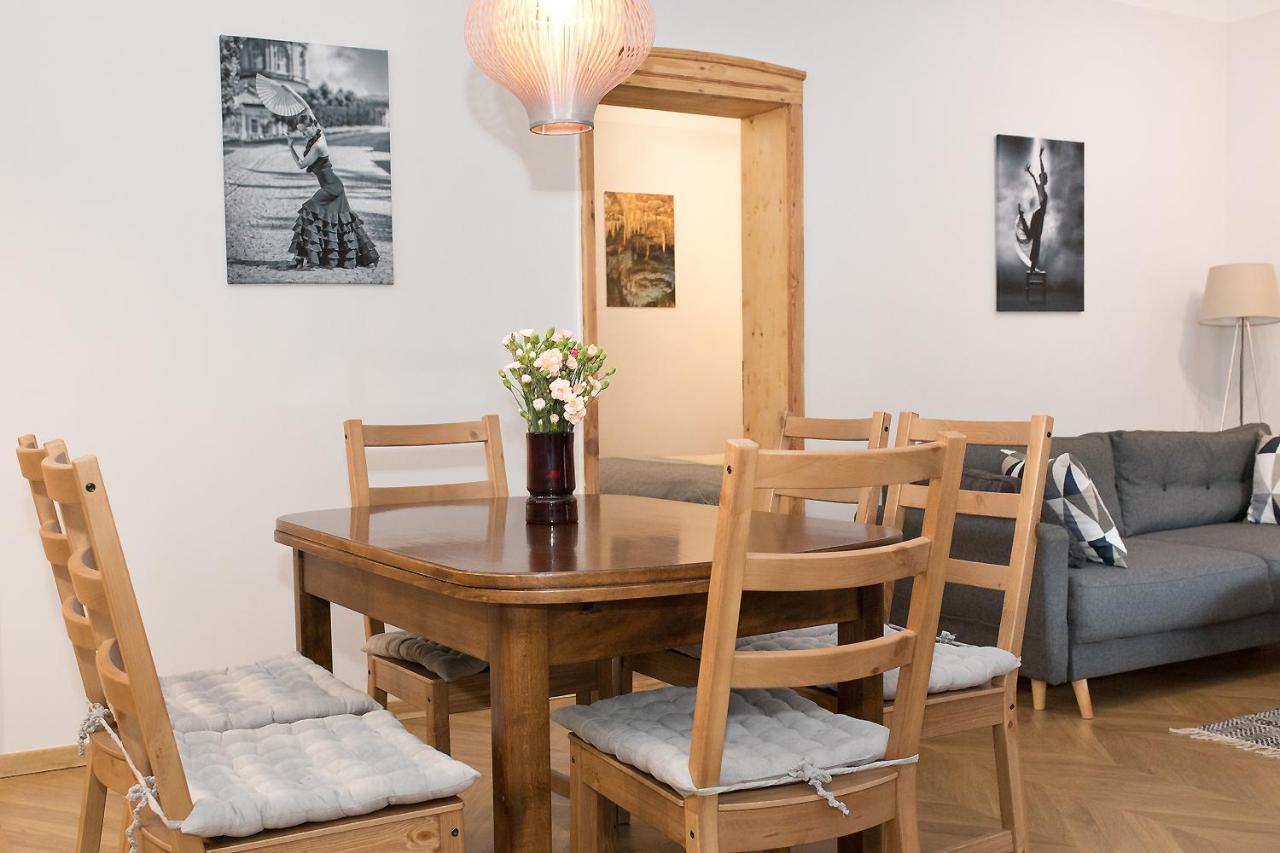 Apartamenty Stara Apteka สโตรเนีย ชล็องสเกีย ภายนอก รูปภาพ